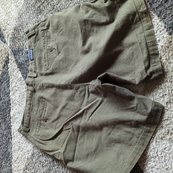 Patagonia organic cotton green shorts size 36 Mens back step shorts 100% organic - Picture 6 of 6